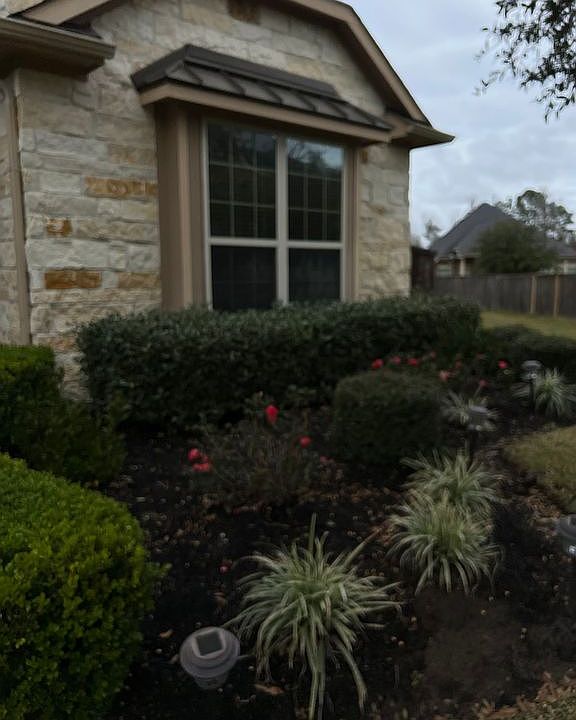 2nd image of 115 Pinnacle Ridge Ct