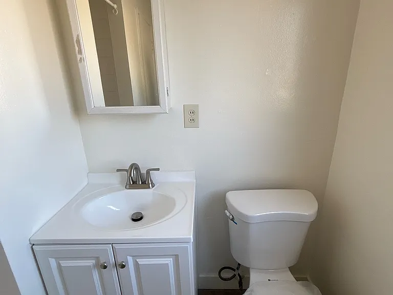 318 W Artesia St #6 — Photo 9