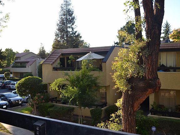 4th image of 305 Tradewinds Dr APT 10