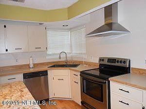 3rd image of 3619 Marsh Creek Dr