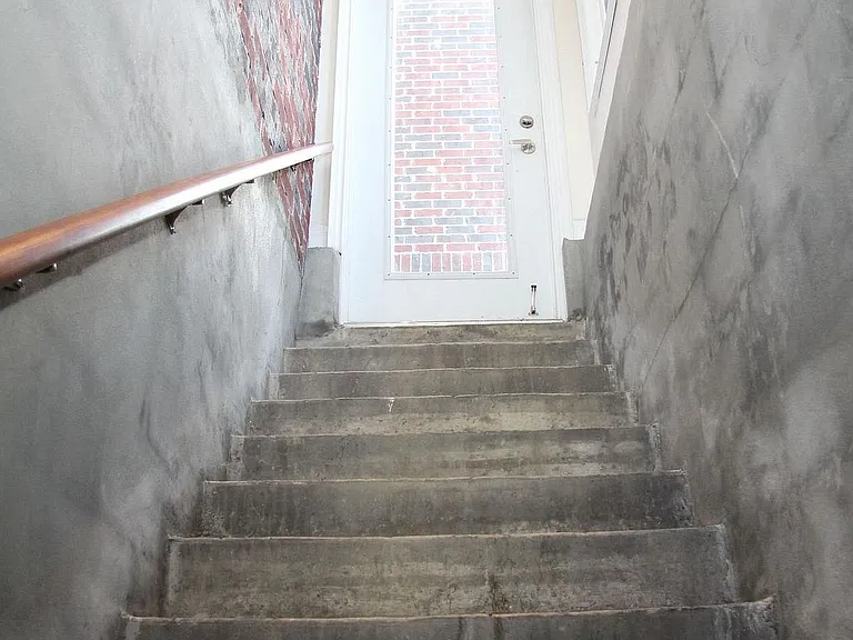 7 Compton Cres #BASEMENT — Photo 22