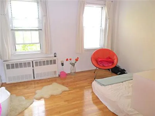 Rented by Living New York | media 72