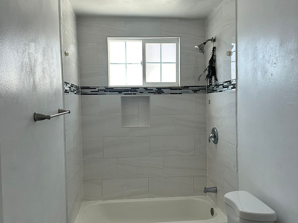 2nd image of 454 W Valencia Dr #C