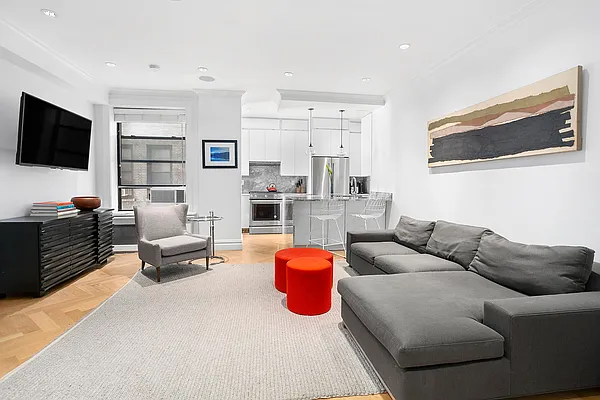 Sold by Compass | media 20