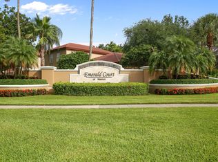 16027 Emerald Cove Rd, Weston, FL 33331
