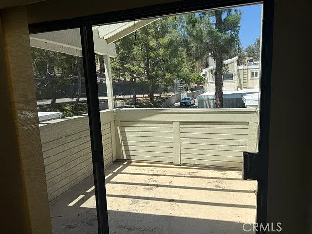 2 bed, 1.5 bath, 995 sqft, $2,800 — Photo 3