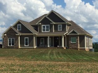 554 County Road 660, Etowah, TN 37331