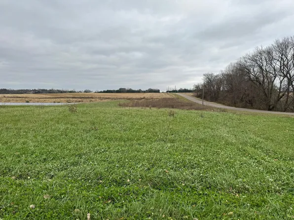 490 Sea Wing Blvd, Prescott, WI 54021