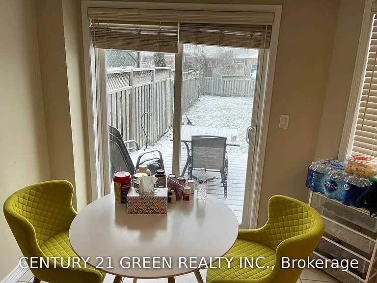 181 Manley Ln #UPPER — Photo 19