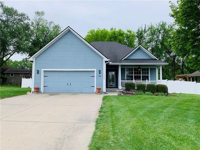 209 Lookout, Buckner, MO, 64016