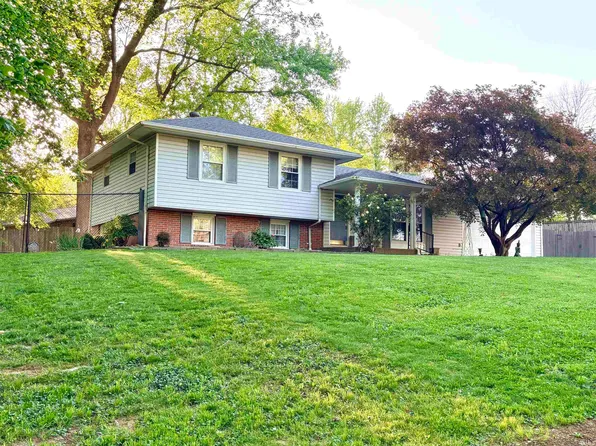 7055 Sharon Rd, Newburgh, IN 47630