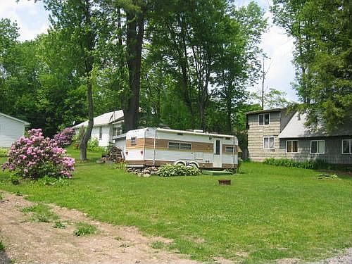1st image of 2237 Lake Dr