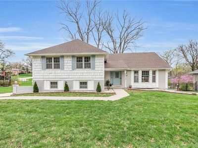 10712 W 52nd Cir, Shawnee, KS, 66203