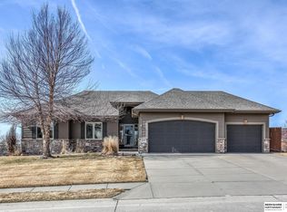 6070 N 155th Ave, Omaha, NE 68116