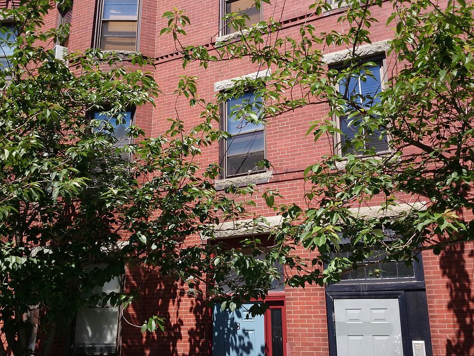 1st image of 8 Saxton St #3