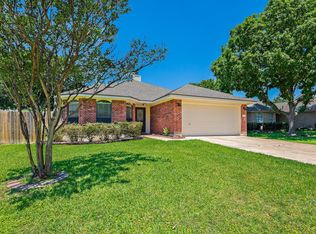 111 Stephen Ln, Georgetown, TX 78626
