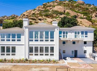 1112 Mesa Dr, Simi Valley, CA 93063