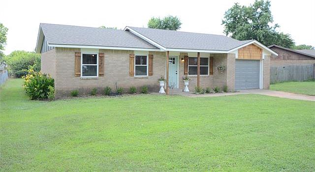 1st image of 502 E Wood Pl