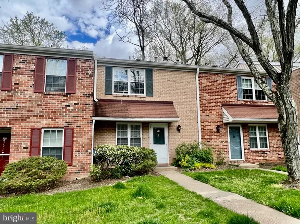 33 Sycamore Ct, Lawrence Township, NJ 08648