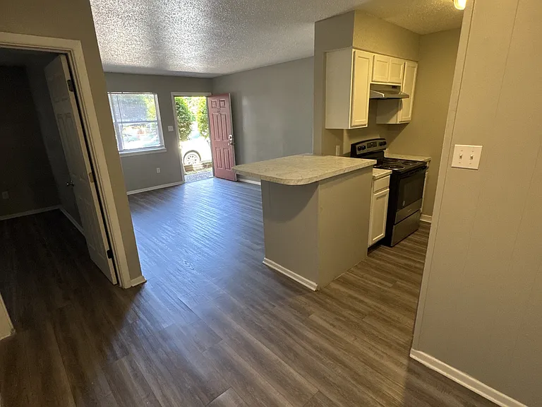 3801 Magnolia St — Photo 14