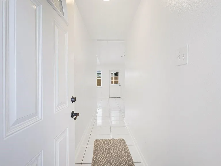 1303 Gamma St — Photo 11