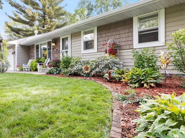 2294 Spruce Pl, White Bear Lake, MN 55110