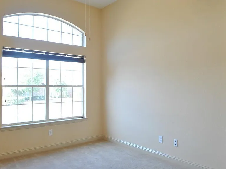 12500 Calistoga Way — Photo 18