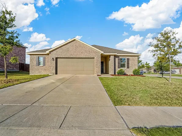 301 Gypsum Ln, Glenn Heights, TX 75154