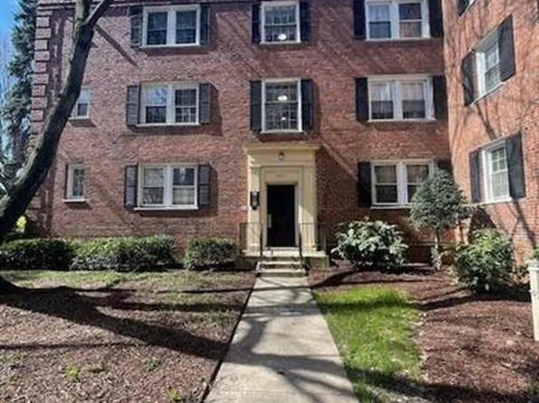 3922 Southern Ave SE APT 101, Washington, DC 20020