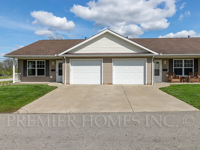 808 Serenity Ln #808 — Photo 1