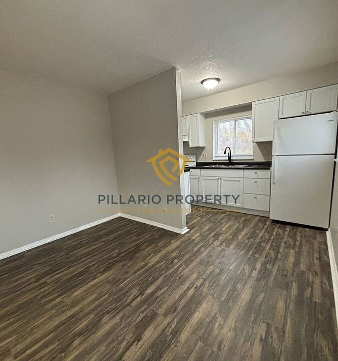 1st image of 3130 E Bradbury Ave APT 10