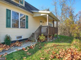 1488 Old Colonial Rd, Harrisburg, PA 17112