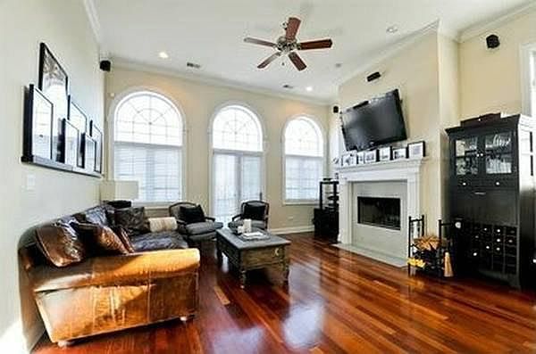 1st image of 3234 N California Ave APT 3S