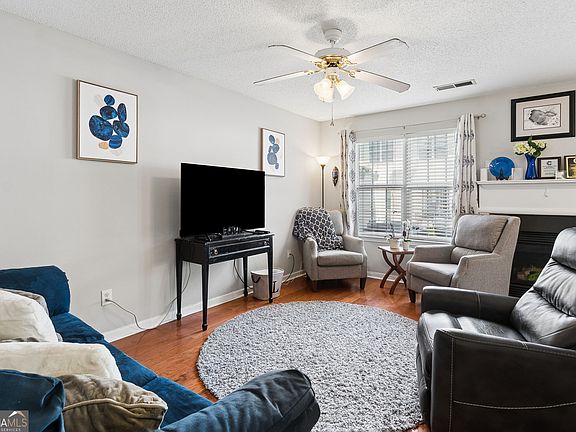 5th image of 253 Gallant Ct SE Unit 17