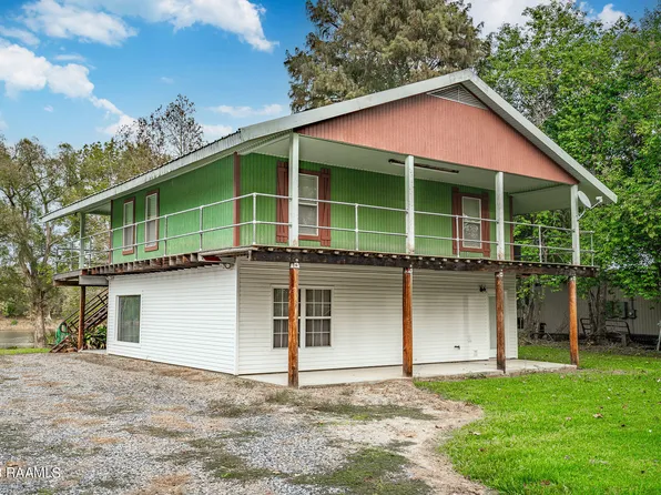2009 Atchafalaya River Hwy, Breaux Bridge, LA 70517