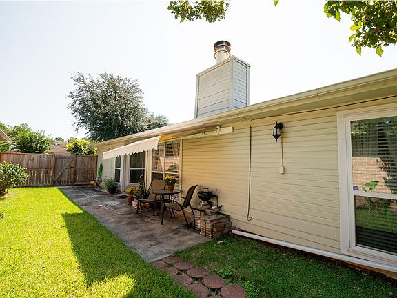 4th image of 7811 Greenedge Dr