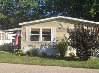 6301 Lakeshore Rd #32, Lexington, MI 48450