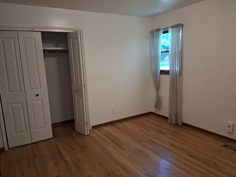 640 SE Williams Rd — Photo 26