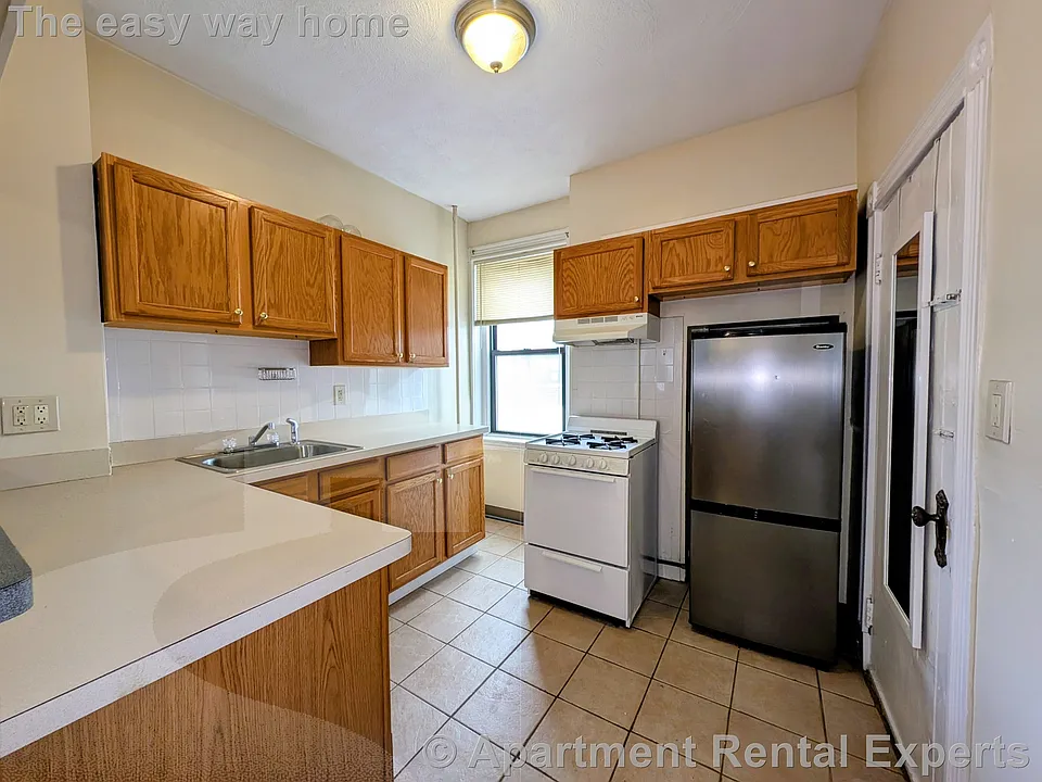 77 Hancock St #4