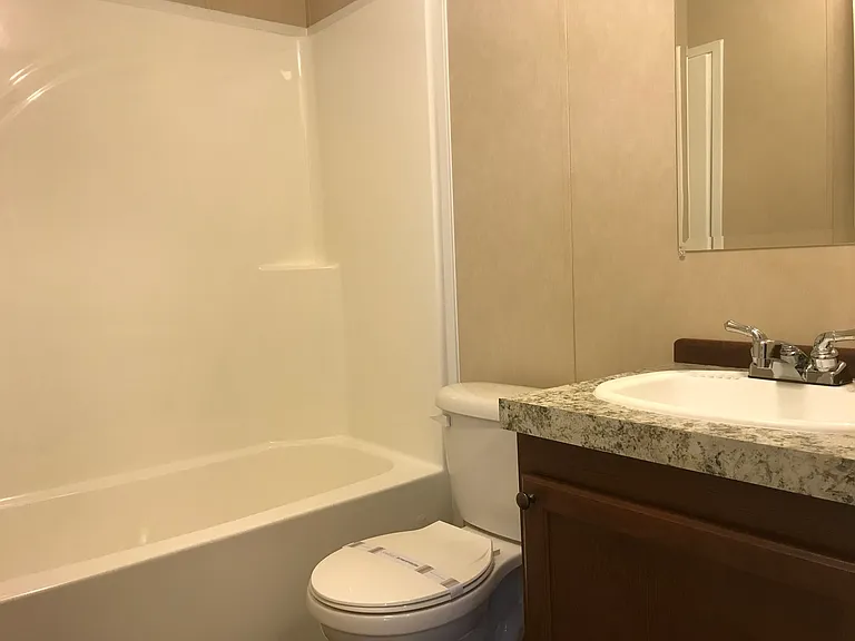 Reynolds Senior Village — Photo 27