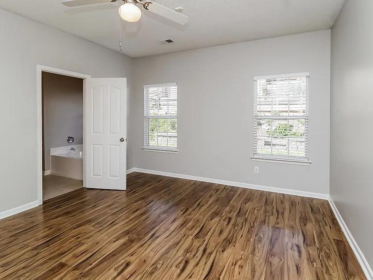 110 Peterborough Dr — Photo 11