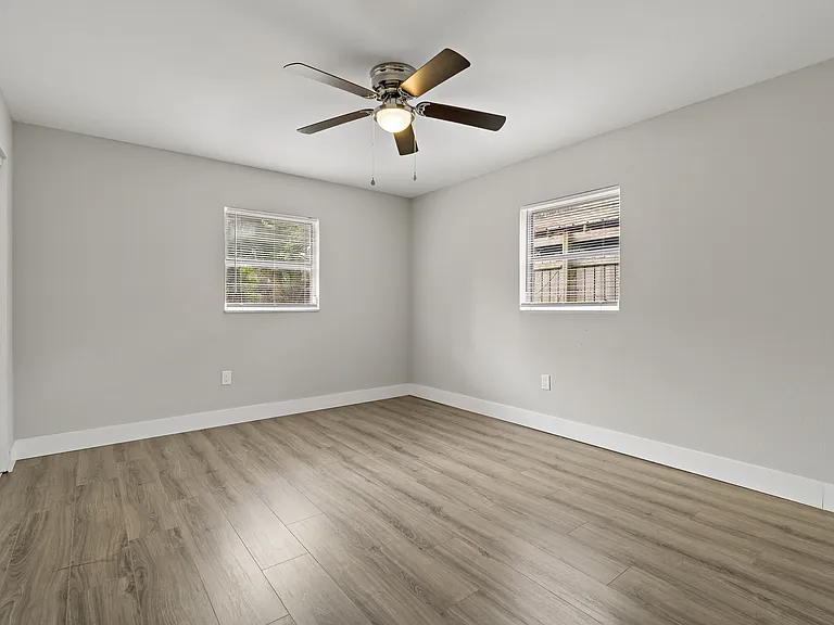 3810 S Randall St #B — Photo 39