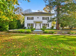 9 Edgehill Dr, Darien, CT 06820