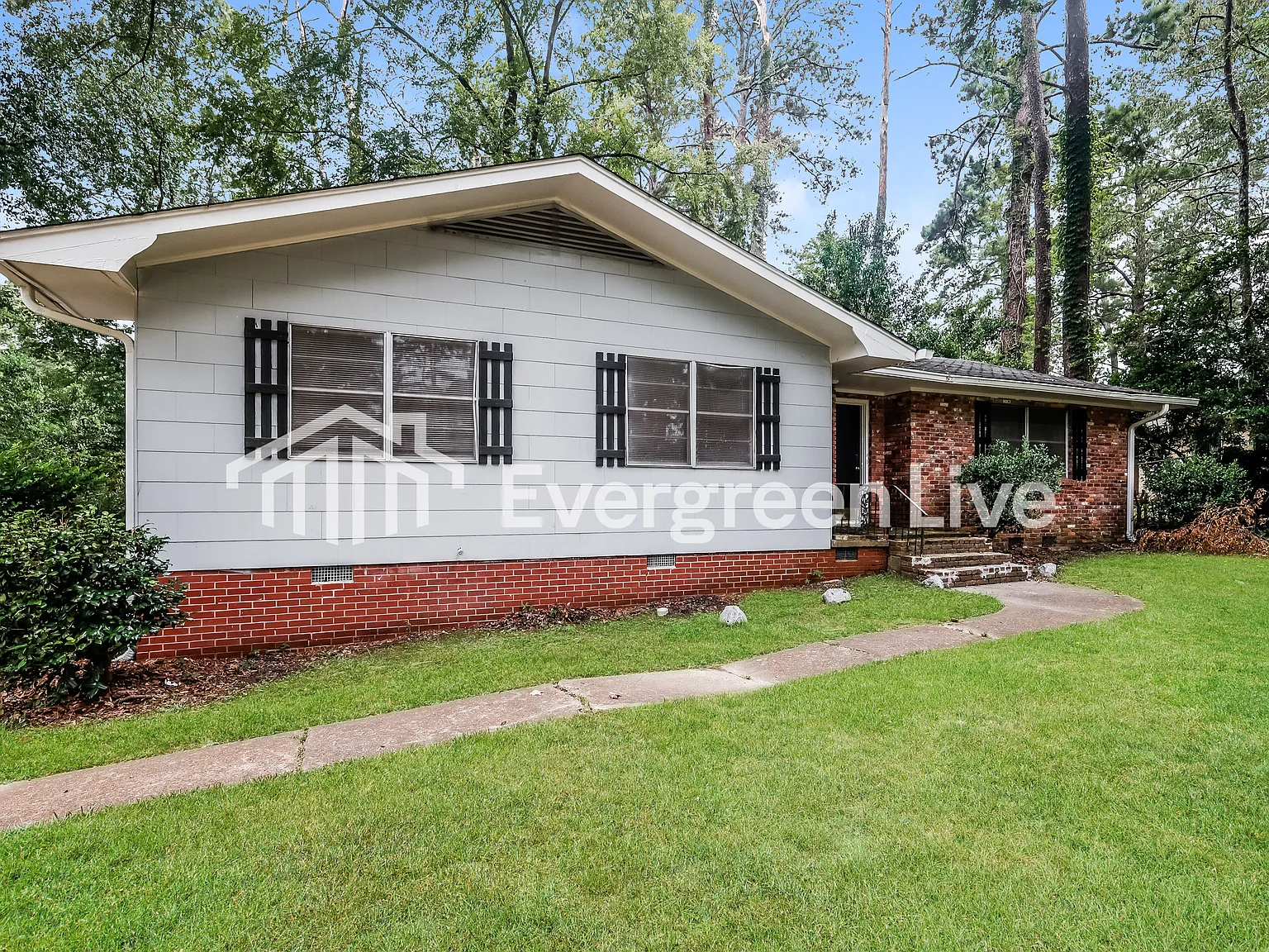 3 bed, 2.0 bath, 1498 sqft, $1,095 — Photo 2