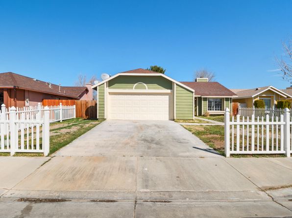 653 Twinberry Ln, Lancaster, CA 93534