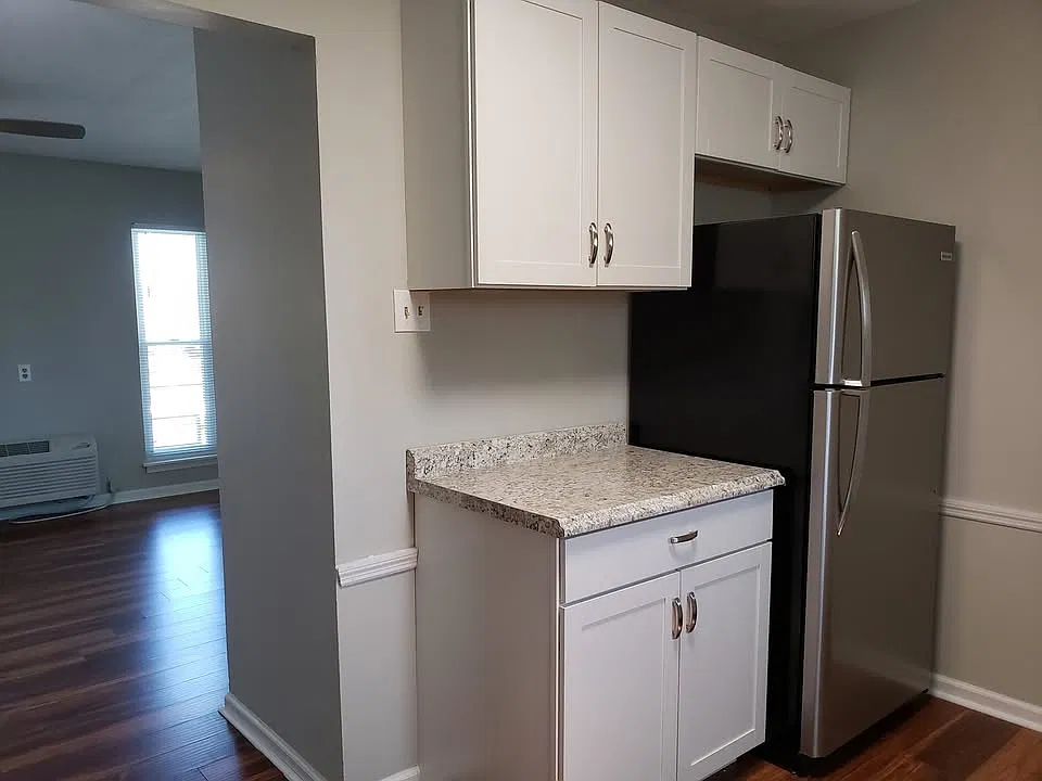 Studio, 468 sqft, $945 — Photo 3