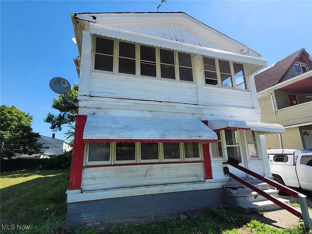 1639 Avalon Rd photo 1