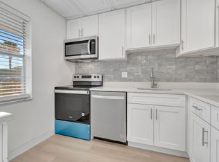 4 Abbey Ln APT 106, Delray Beach, FL 33446