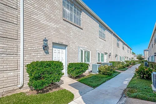 7729 Cambridge St #7729 Photo 1