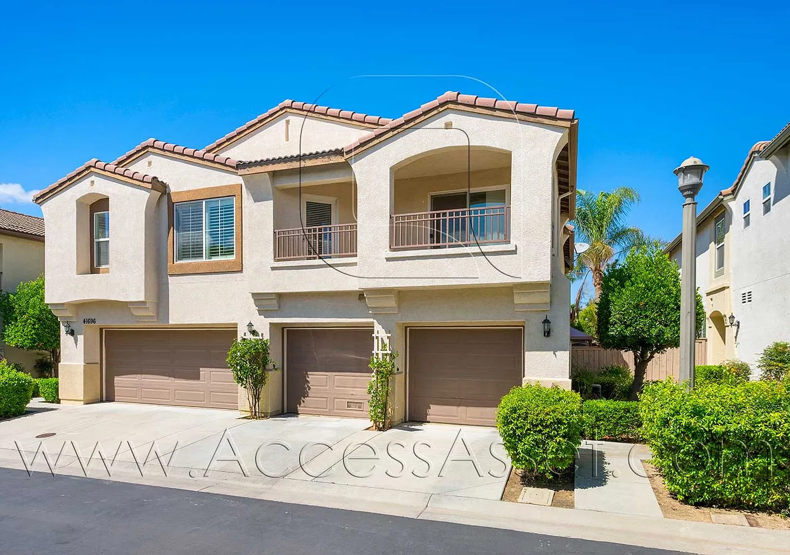 Gated Murrieta 2-Bedroom with Private Balcony & Pool — Photo 2